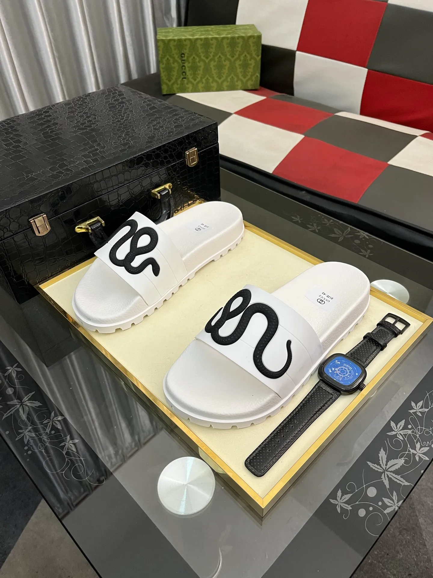 Men's men's shoes💰260⌚️⌚️ＧＵＣＣＩ.Gucci.Official website 1:1 popular slippers hot sale! Original original material 🩴 SIZE: 38-46 (45.46 non-refundable)
